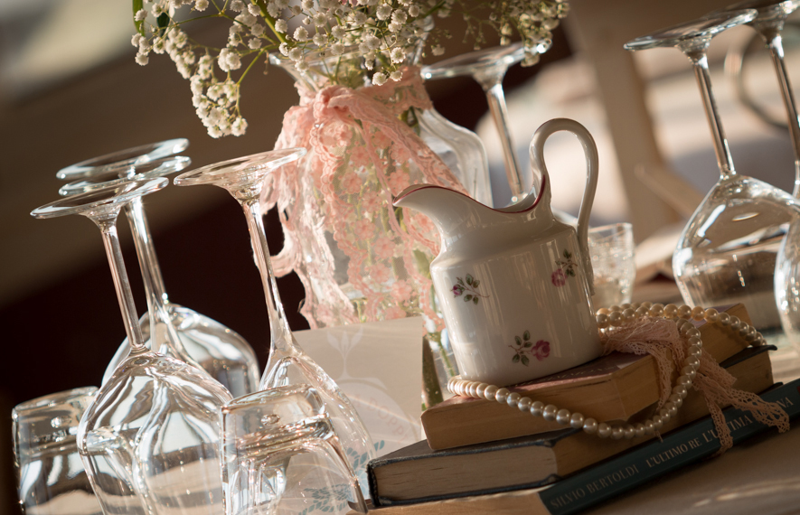 fiori e allestimenti matrimonio vintage sulla spiaggia