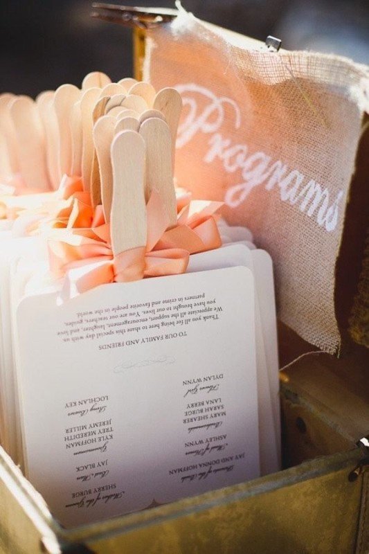 idee originali per Matrimonio: i ventagli 