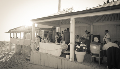 fiori matrimonio in giugno per una location sulla spiaggia