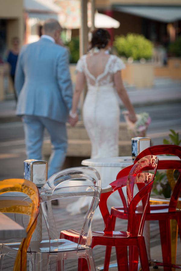nessuna automobile per matrimonio: ci siamo diretti verso il Ristorante a piedi