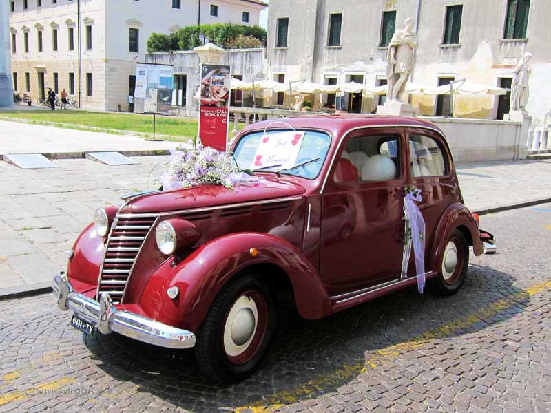 decorazione auto sposi vintage