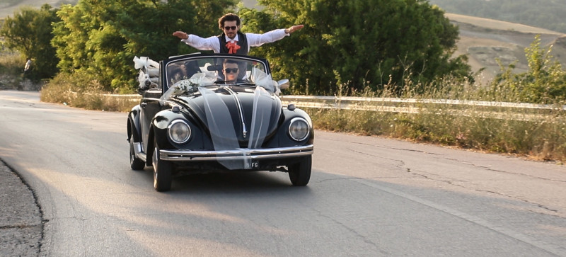 alternativa all'auto degli sposi: maggiolone