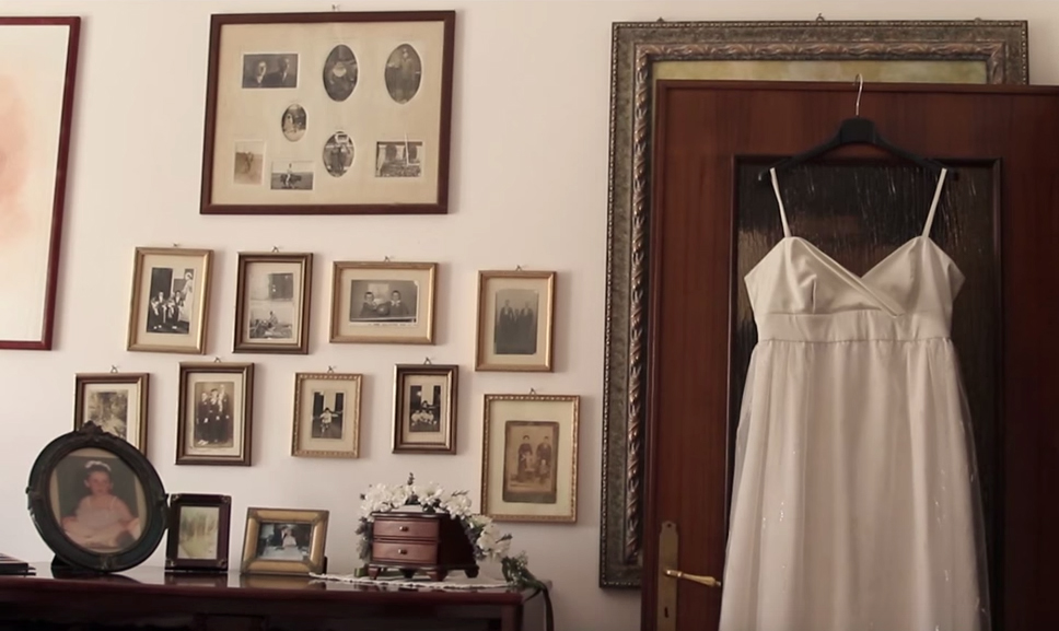 abito da sposa per matrimonio nel bosco