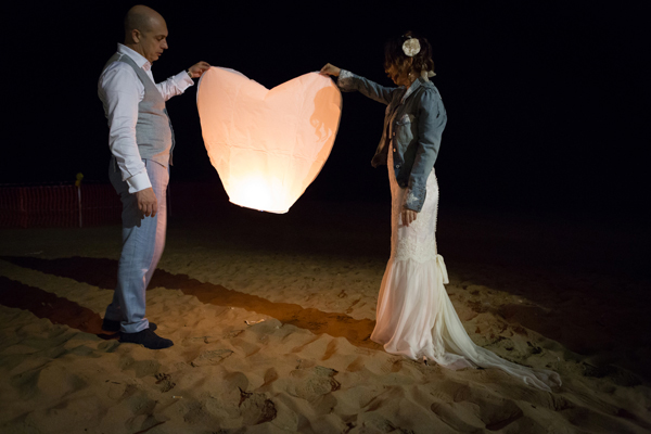 servizio fotografico matrimonio: foto del lancio delle lanterne volanti