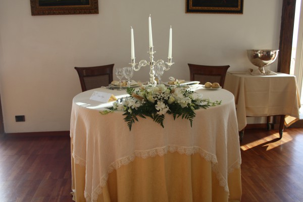 centrotavola classico per matrimonio in uniforme