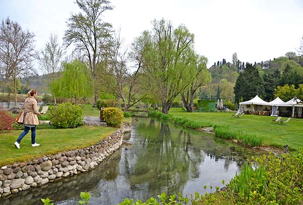 sposarsi sul Lago di Garda: La finestra sul fiume