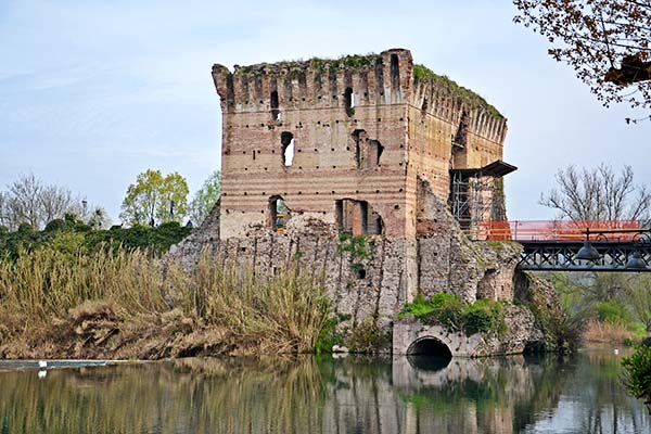 Ponte visconteo di Valeggio sul Mincio