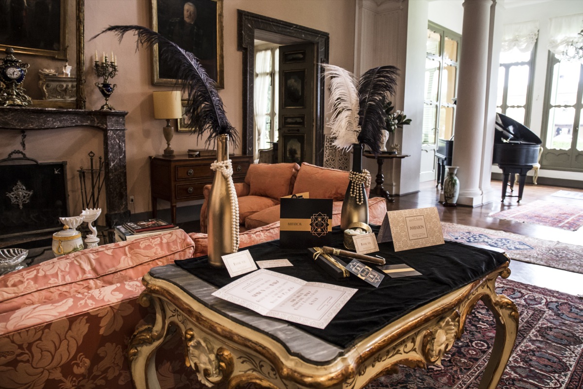 Coordinati di matrimonio a tema Il Grande Gatsby in oro e nero Coordinati di matrimonio a tema Il Grande Gatsby in oro e nero