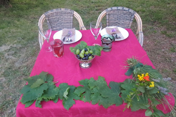 tavolo sposi per un matrimonio ispirato al vino