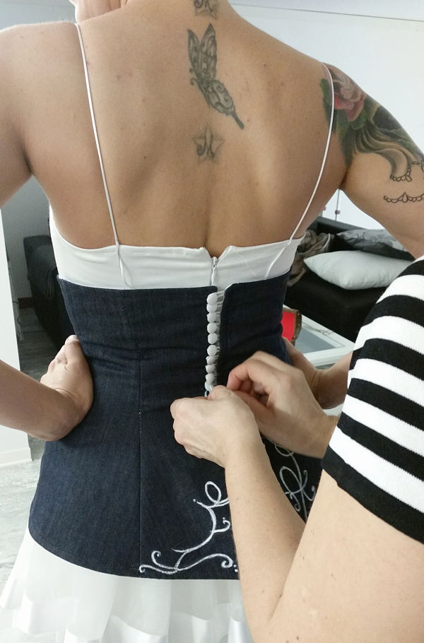 abito da sposa corto di jeans