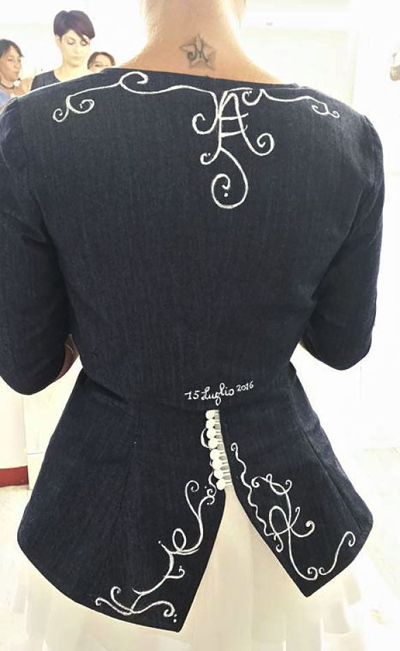 corpetto personalizzato abito da sposa jeans