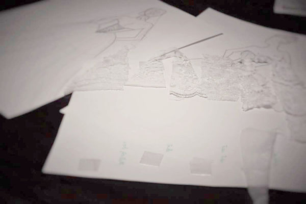 La stilista francese di abiti da sposa Maylis Puech di Mus 