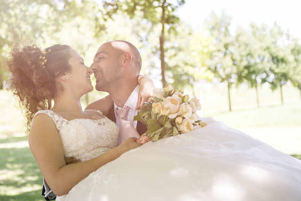sposi matrimonio tema libri e chiavi