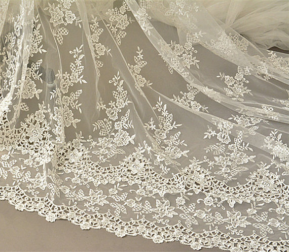 romantico pizzo ricamato per abito da sposa