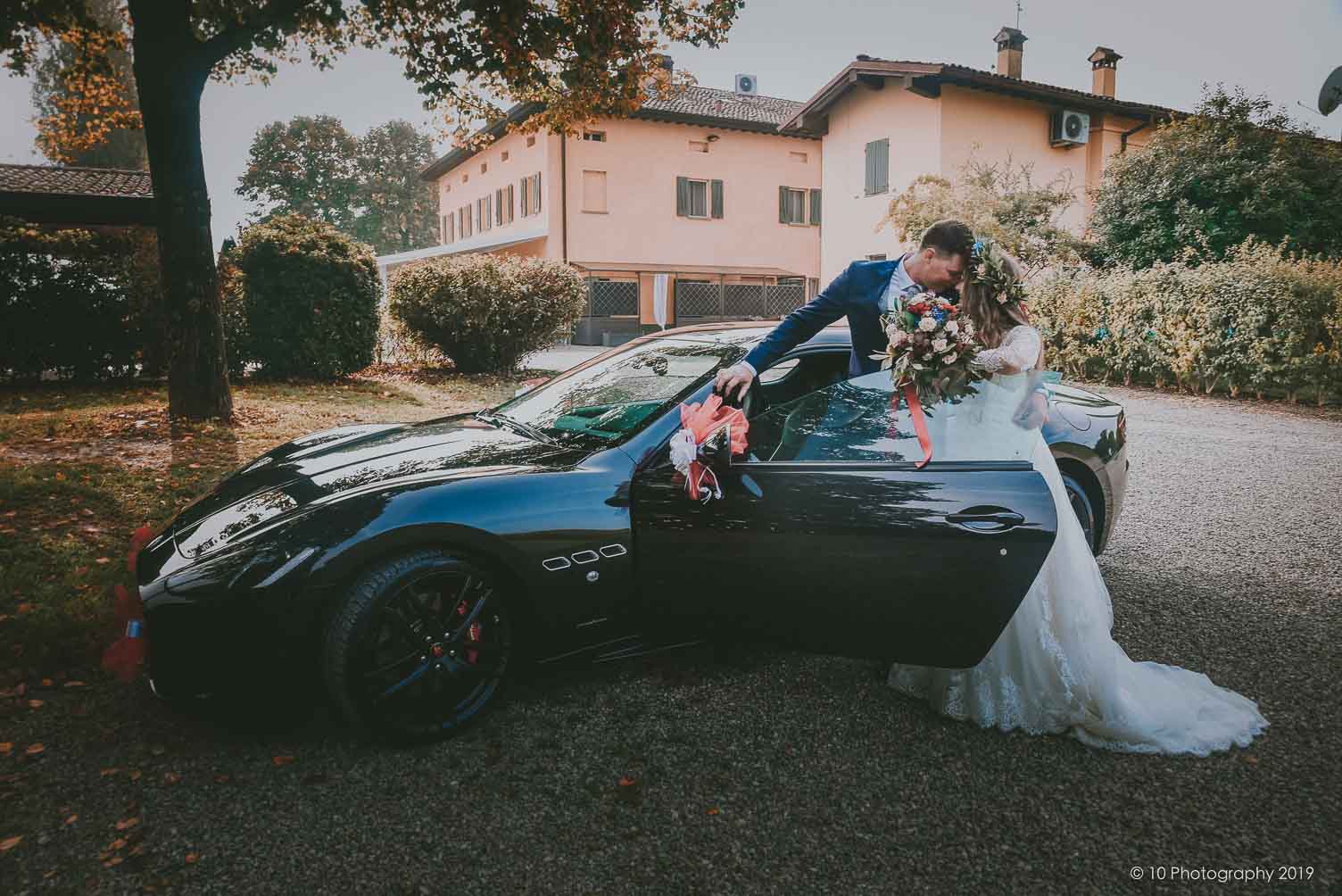 auto sposi Matrimonio autunnale boho chic a Modena