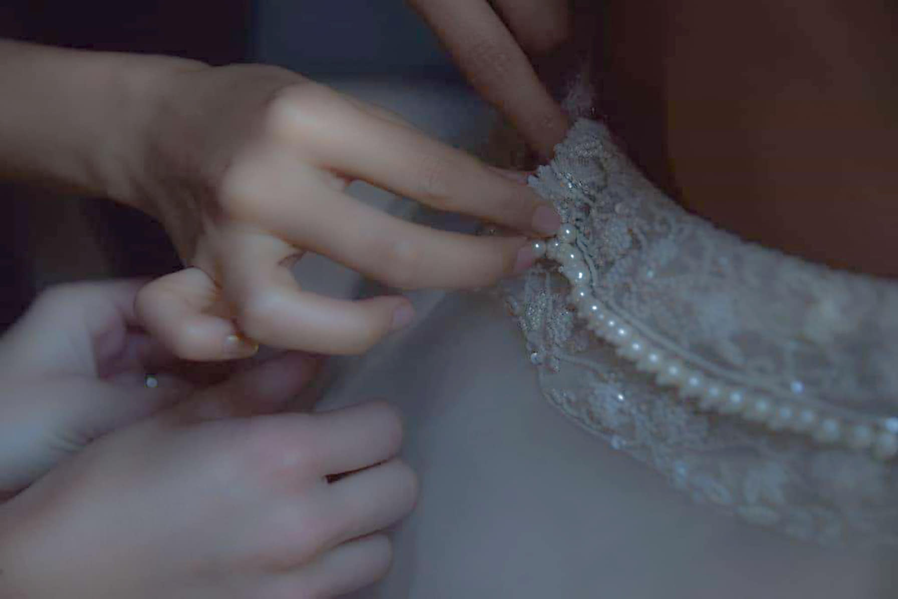 vestizione sposa