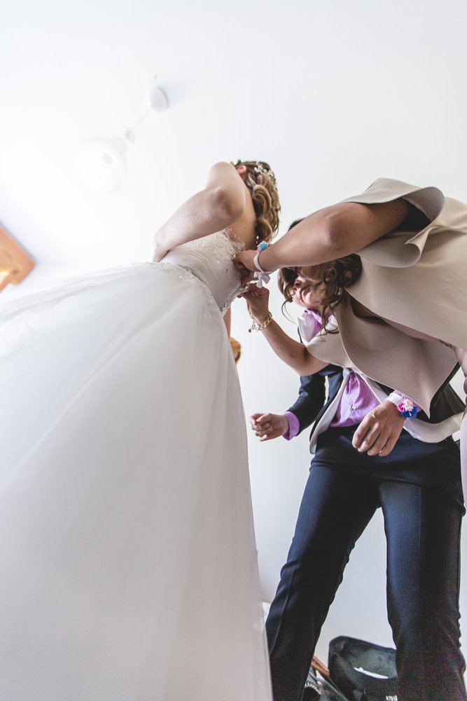 vestizione sposa
