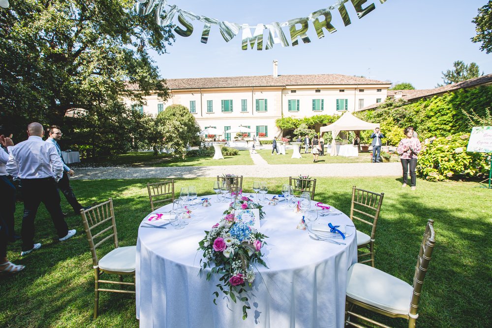allestimento ricevimento nuziale nel parco